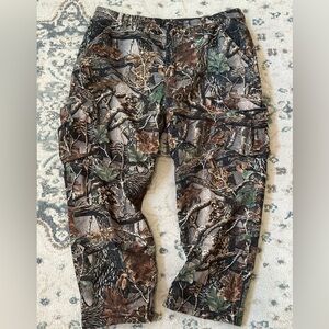 Camouflage Cabela’s  Cargo Pants Realtree